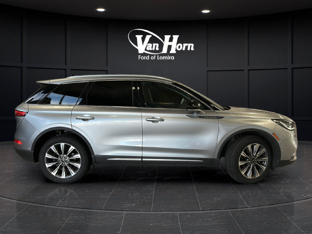 Used 2022 Lincoln Corsair Reserve w/ Equipment Group 201A AWD/4WD image 8