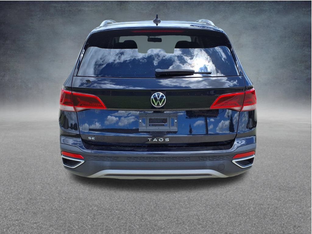 Used 2022 Volkswagen Taos SE FWD image 8