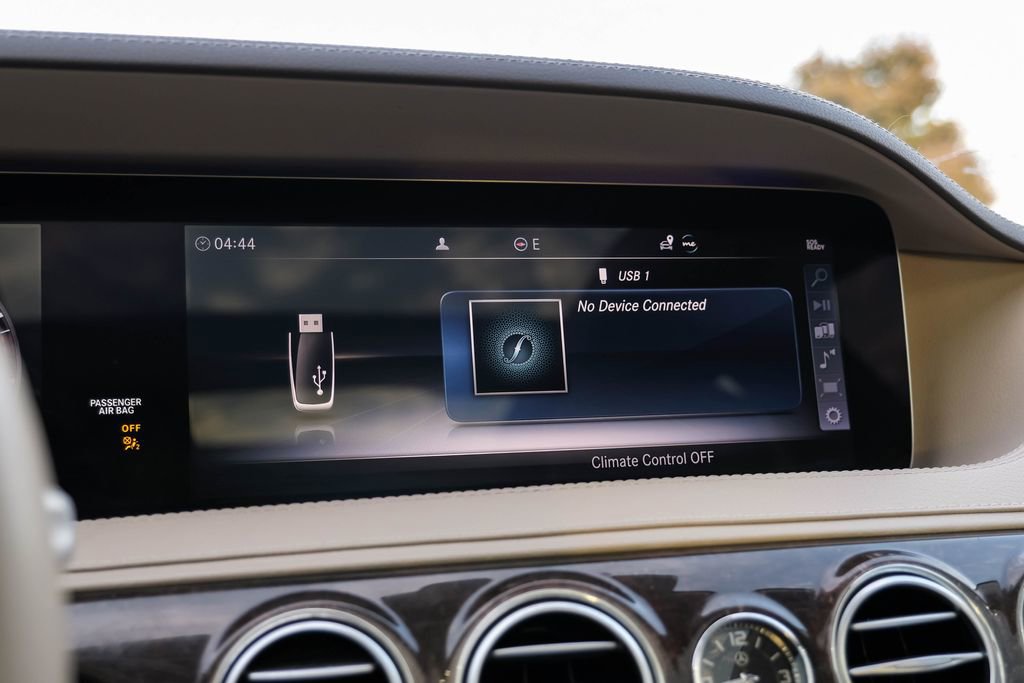 Used 2019 Mercedes-Benz S 560 4MATIC Sedan image 31