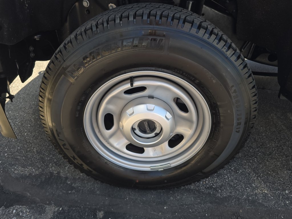 Used 2025 Ford F250 XL AWD/4WD image 36