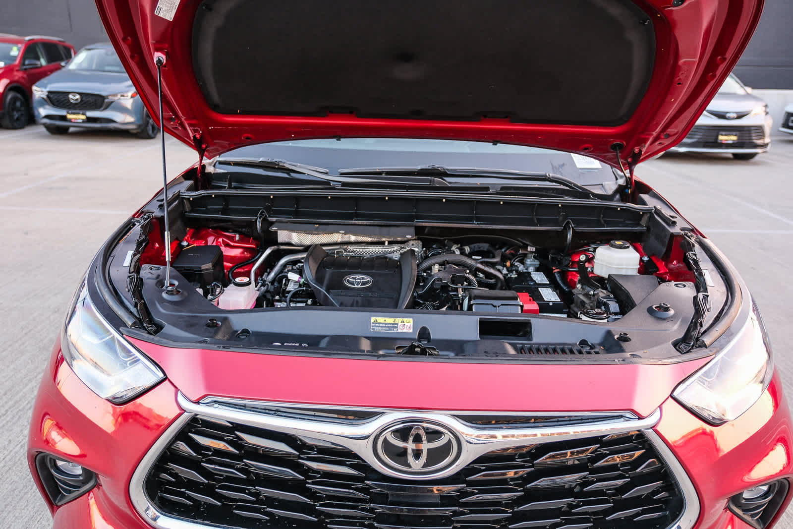 Used 2023 Toyota Highlander Limited FWD image 29
