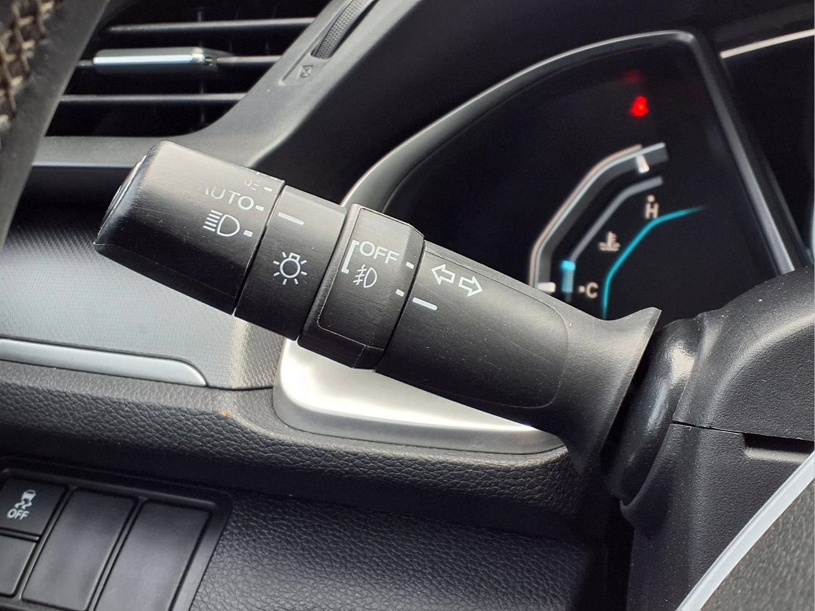 Used 2018 Honda Civic EX-T image 20