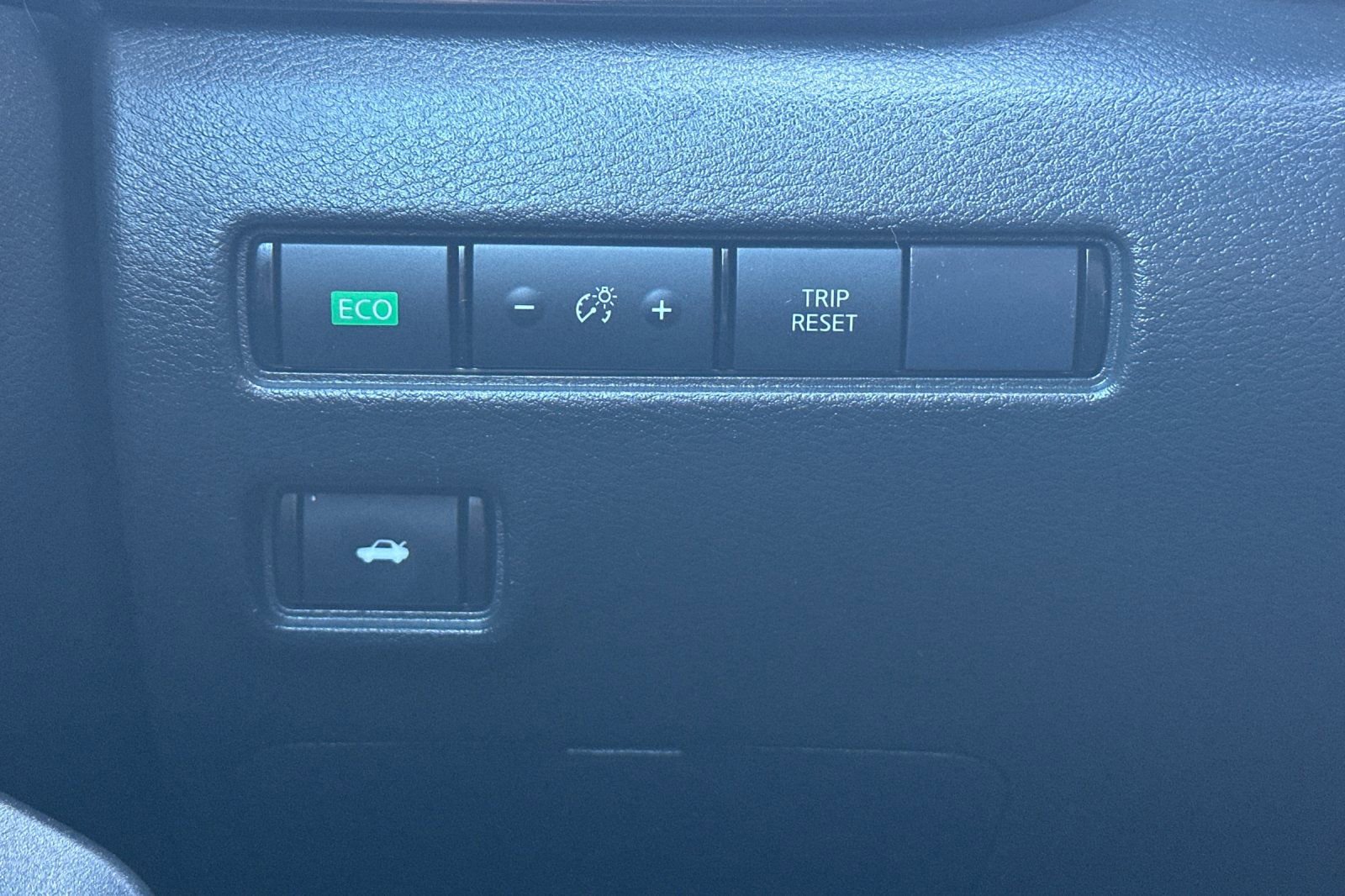 Used 2023 Nissan Sentra SV image 31