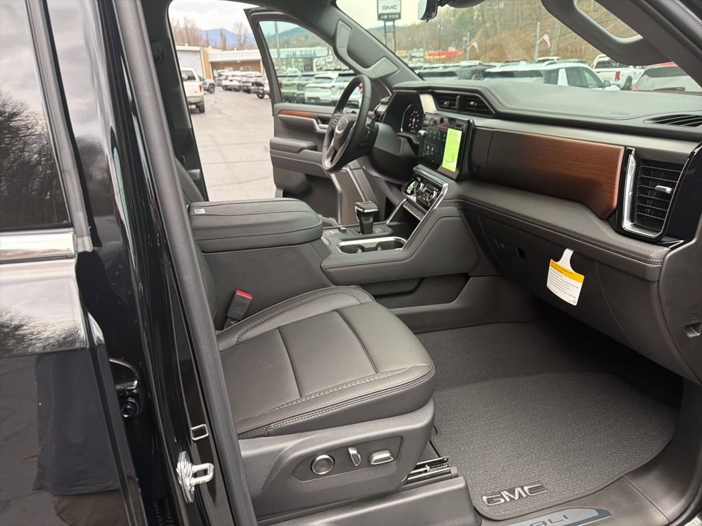 New 2026 GMC Sierra 1500 Denali w/ Denali Reserve Package image 13