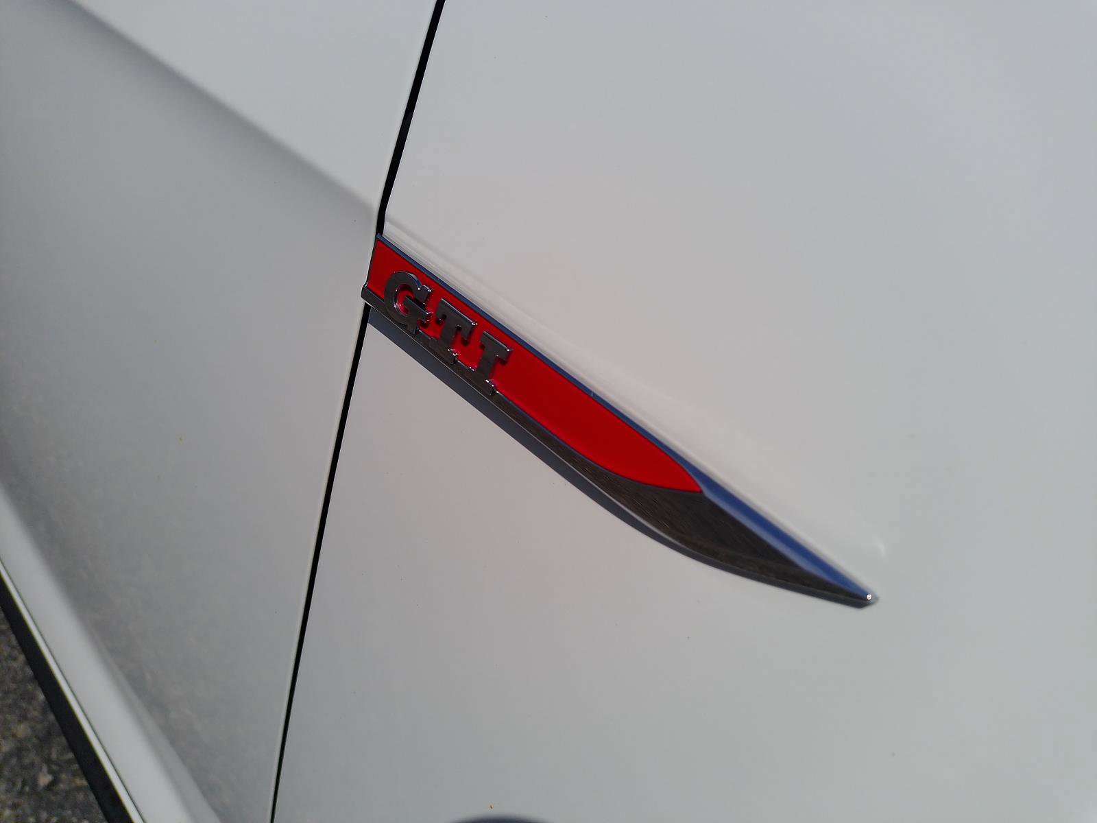 Used 2019 Volkswagen GTI SE w/ SE Experience Package FWD image 4