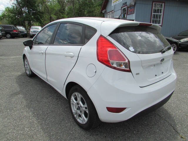 Used 2015 Ford Fiesta SE FWD image 5