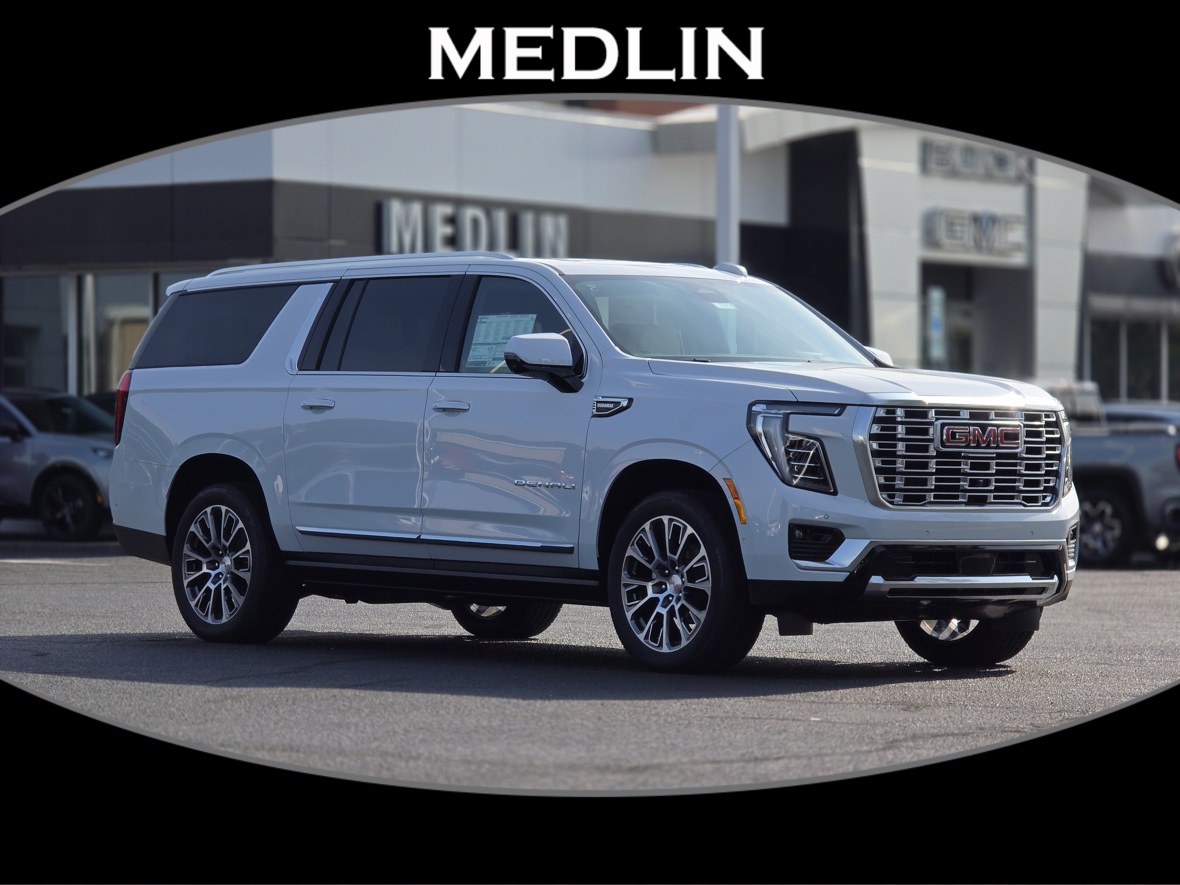 New 2026 GMC Yukon XL Denali w/ Denali Reserve Package AWD/4WD image 1