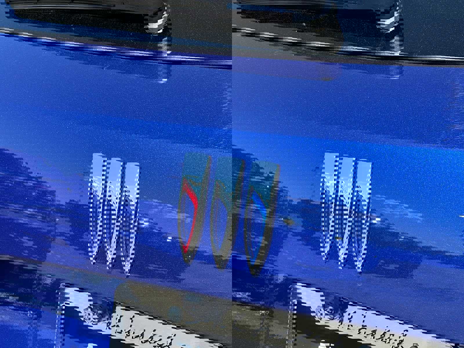 New 2025 Buick Envision Avenir image 13