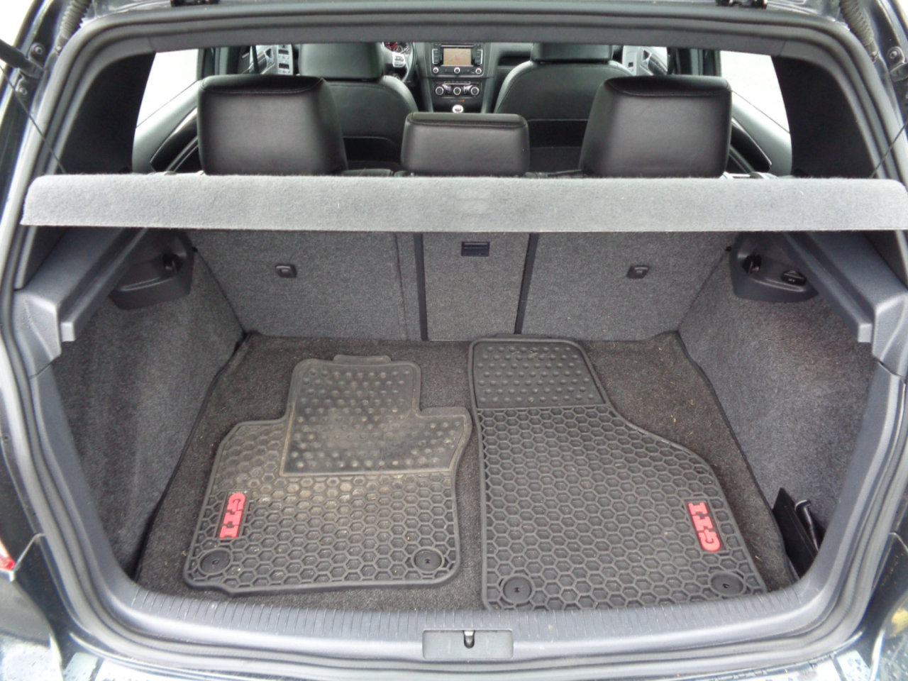 Used 2011 Volkswagen GTI Autobahn image 38