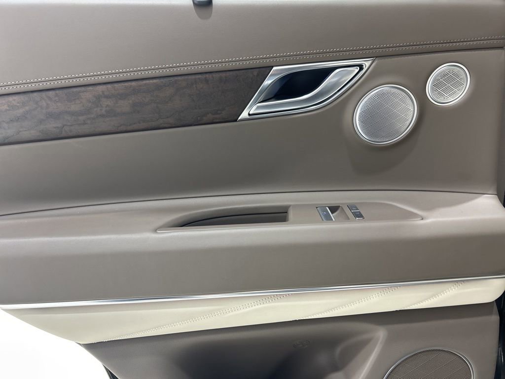 Used 2023 Genesis GV80 2.5T w/ Advanced Package image 21