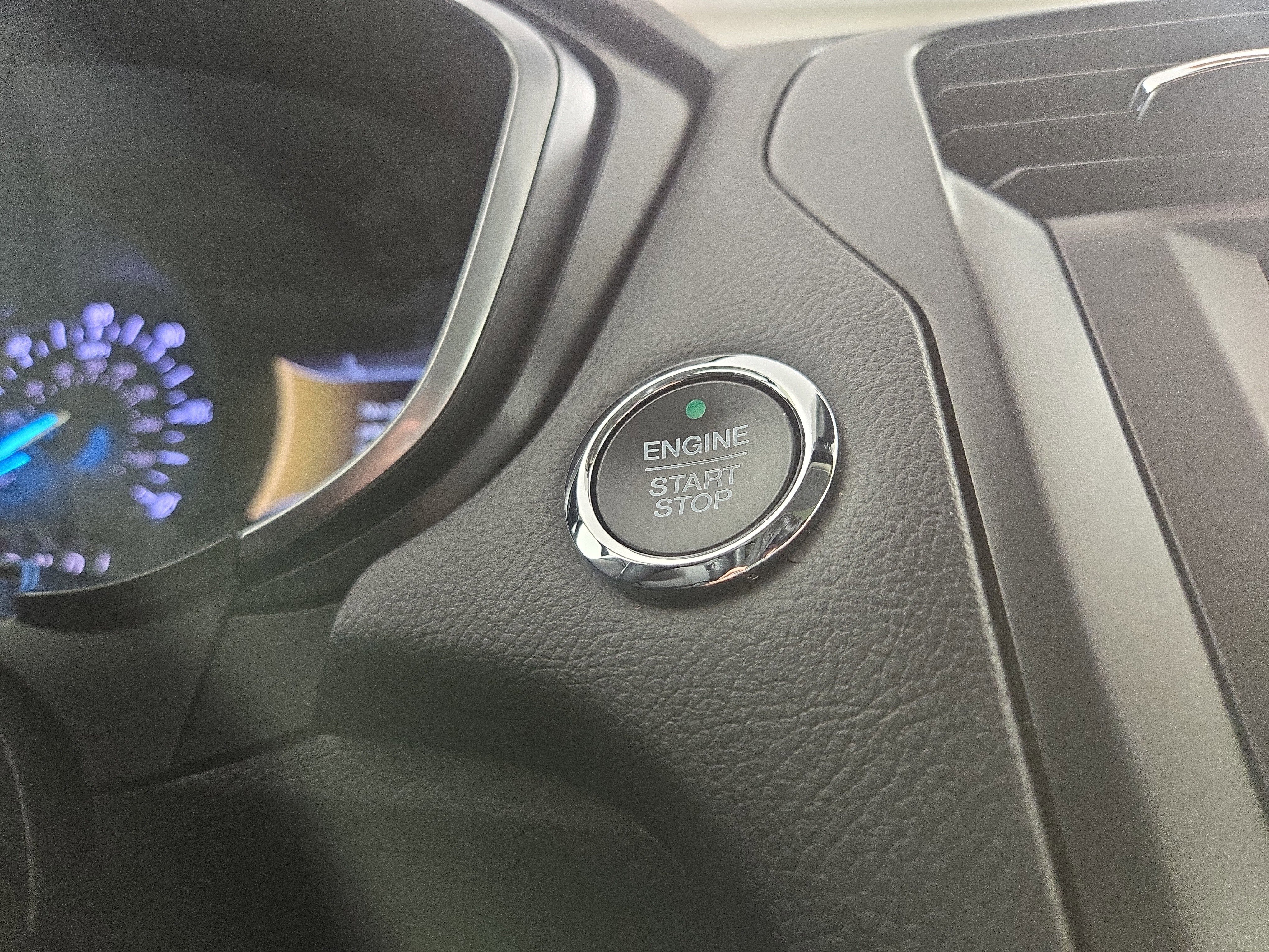 Used 2019 Ford Fusion Titanium image 26