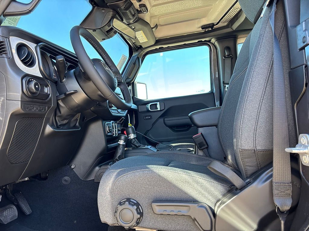 New 2026 Jeep Wrangler Sport AWD/4WD image 7