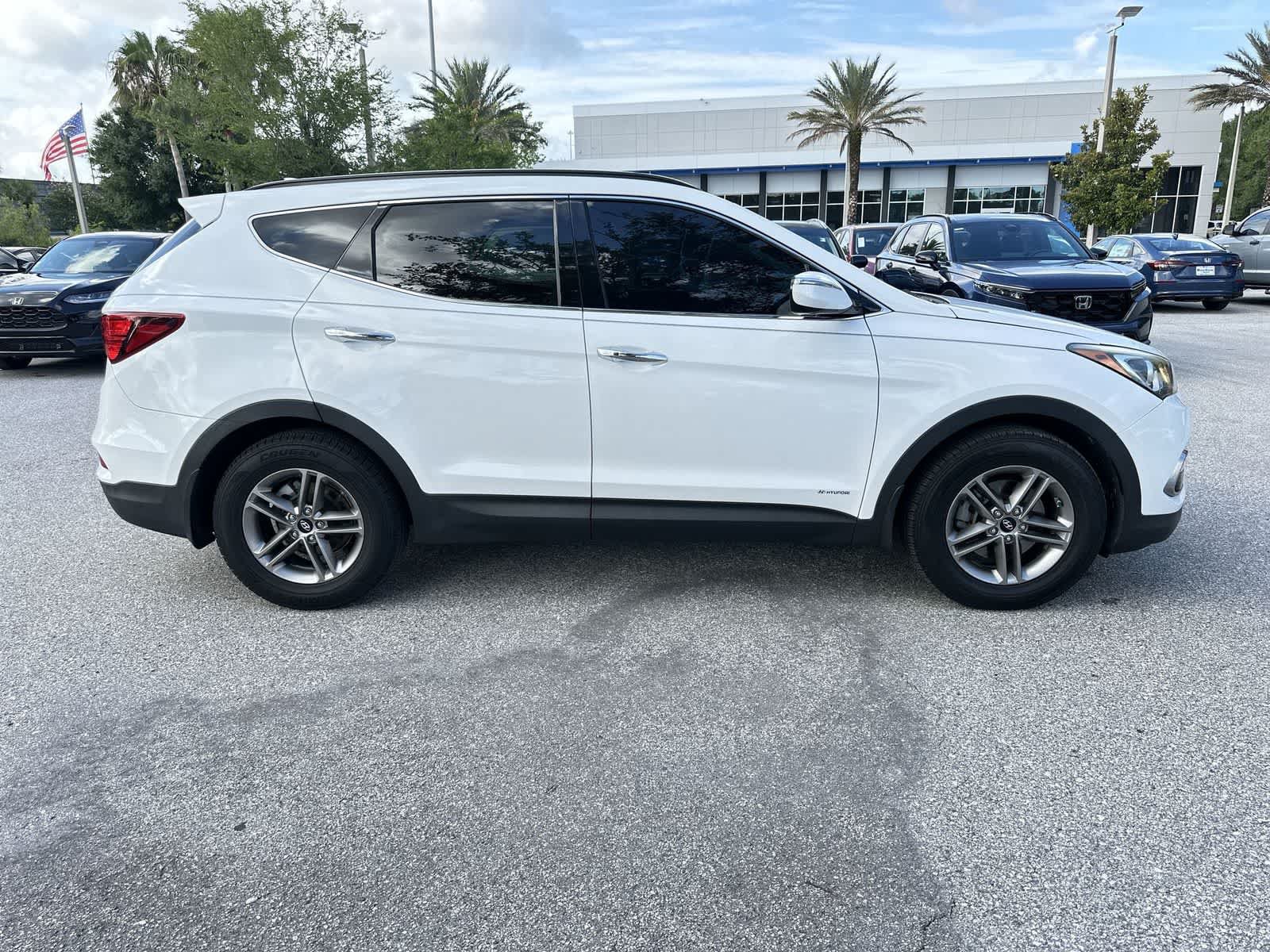 Used 2017 Hyundai Santa Fe Sport w/ 2.4L Tech Package 04 FWD image 7