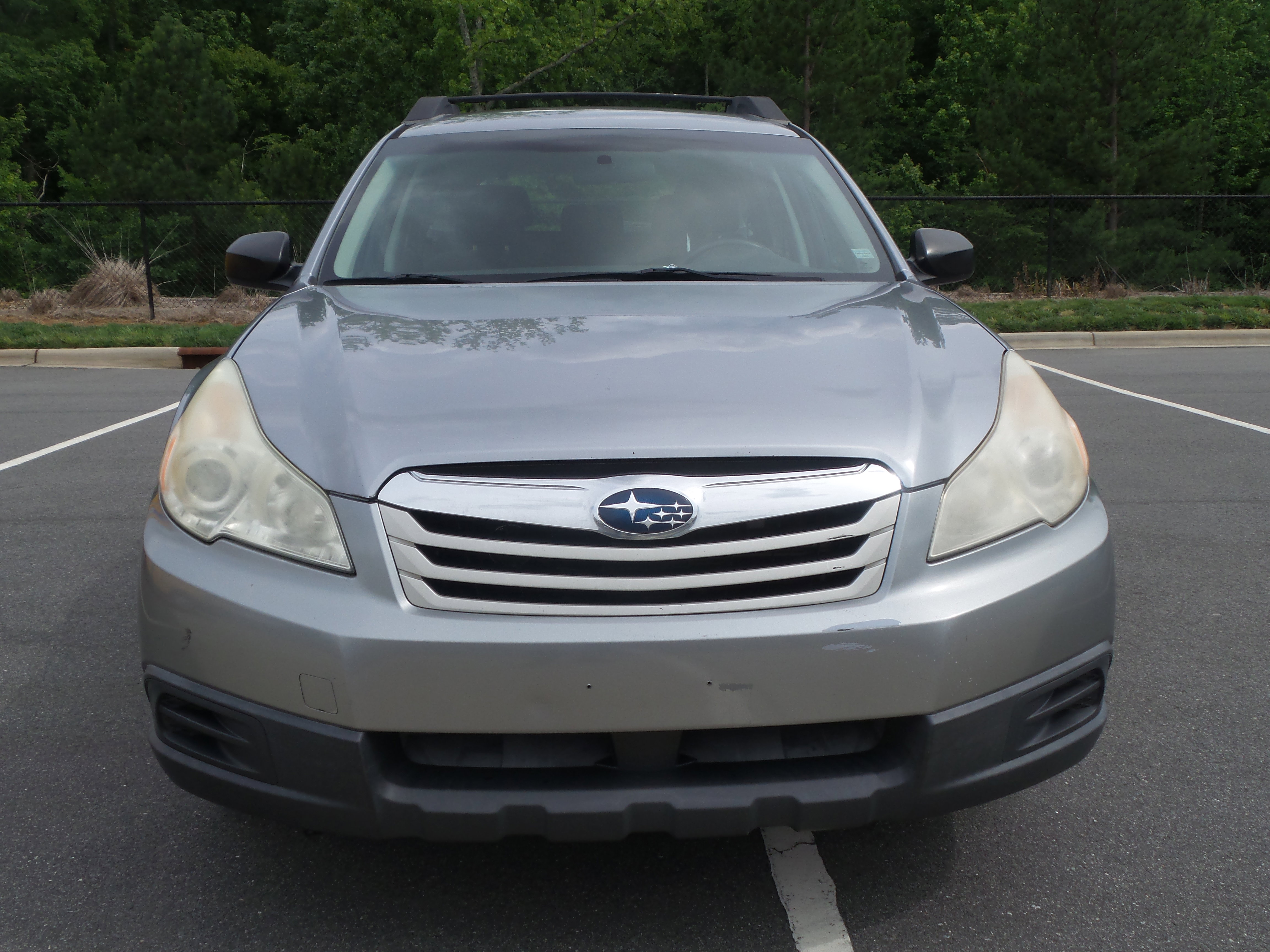 Used 2010 Subaru Outback 2.5i image 11