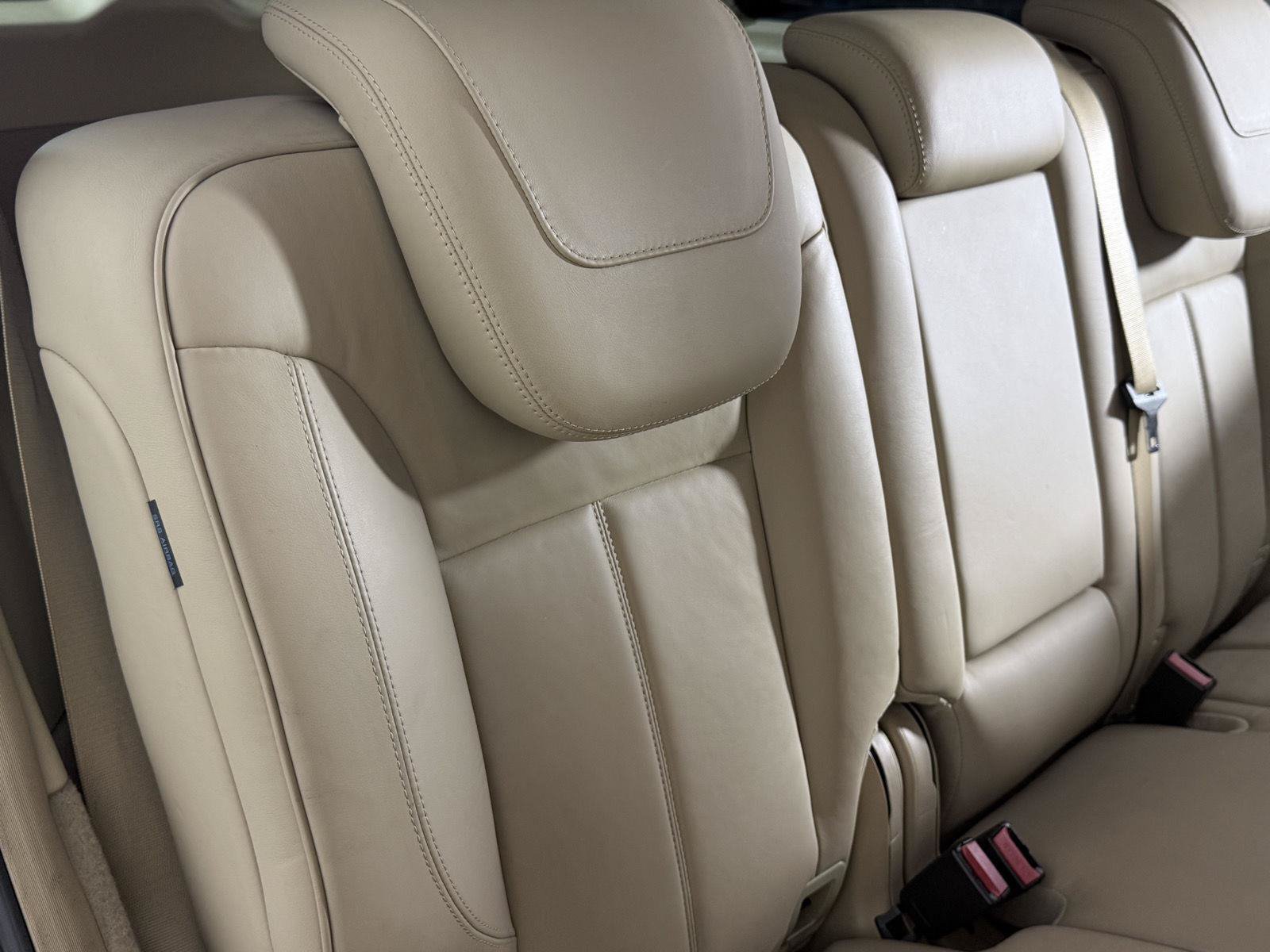 Used 2012 Mercedes-Benz GL 550 4MATIC image 21