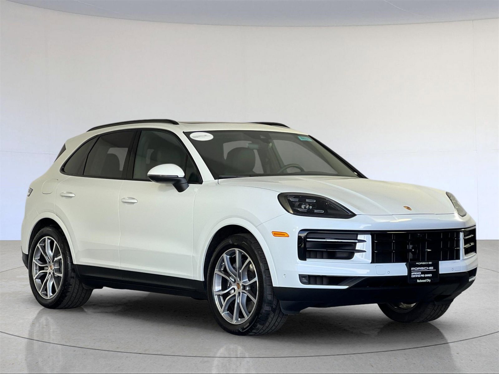 Certified 2025 Porsche Cayenne image 10