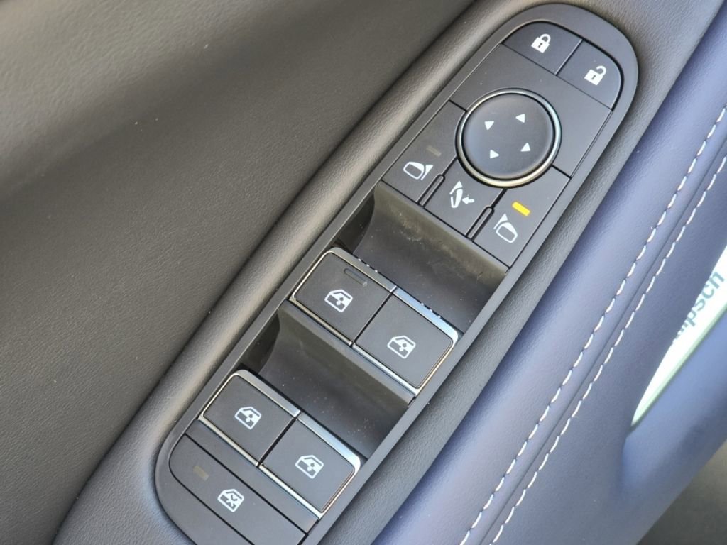 New 2026 INFINITI QX60 Sport w/ Dark Cargo Package image 28