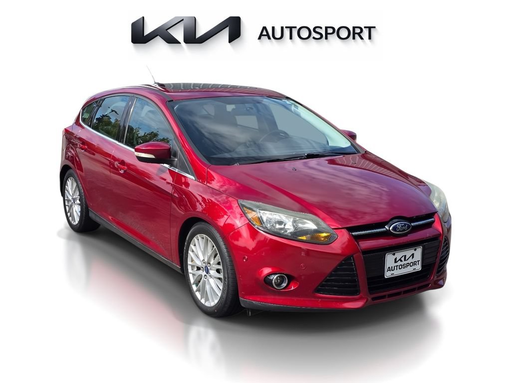 Used 2014 Ford Focus Titanium FWD image 3
