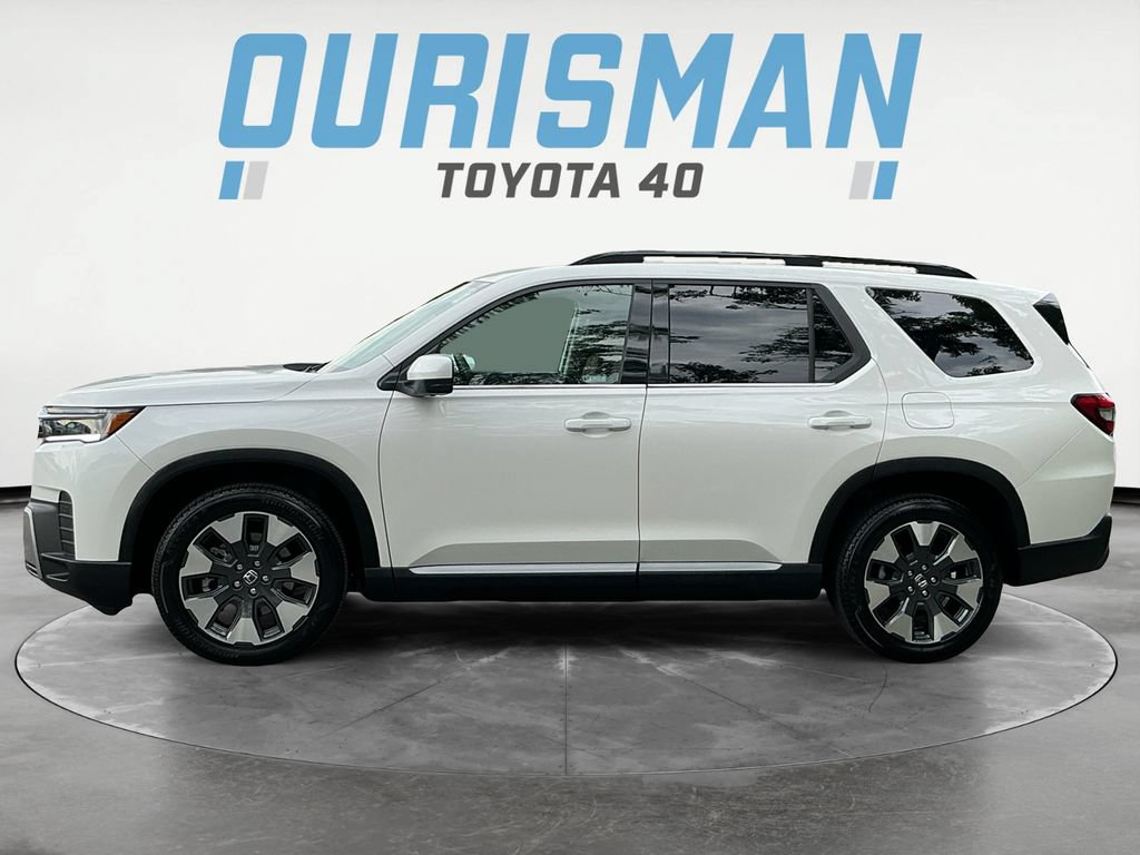 Used 2026 Honda Pilot Elite image 4