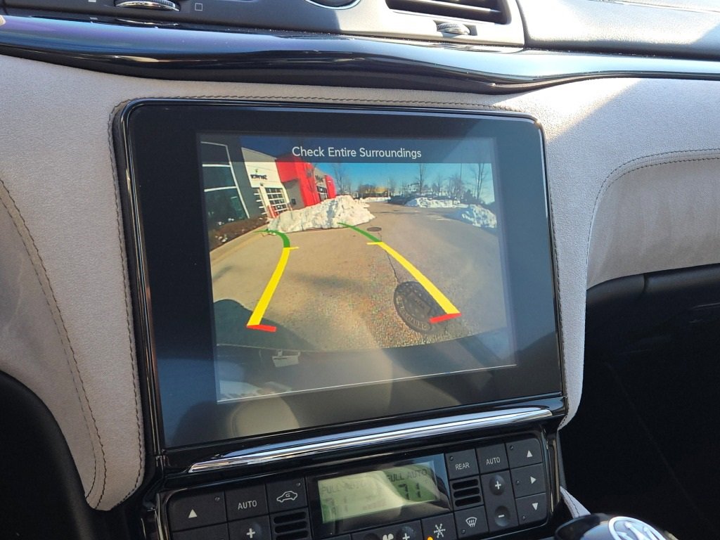 Used 2018 Maserati GranTurismo Sport image 22