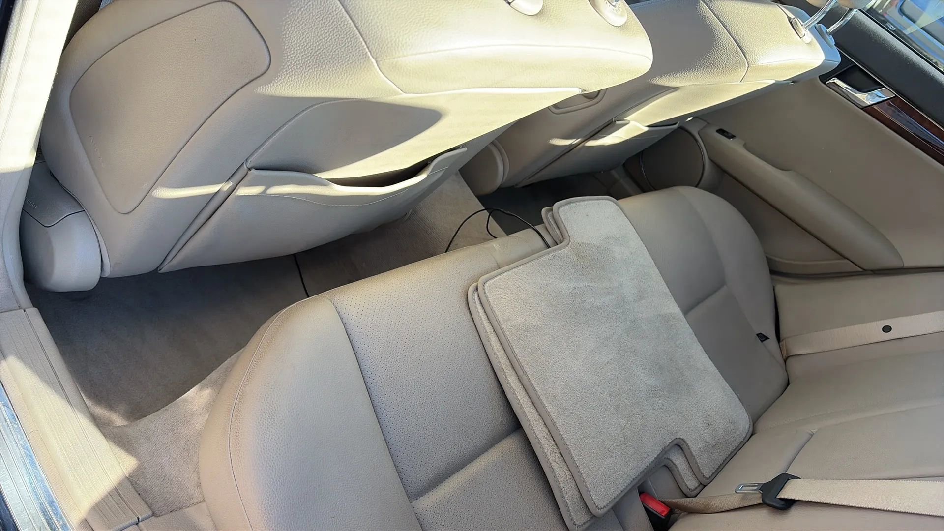 Used 2011 Mercedes-Benz C 300 4MATIC Sedan image 8