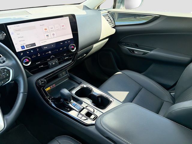 Used 2025 Lexus NX 350h AWD w/ Cold Area Package image 22