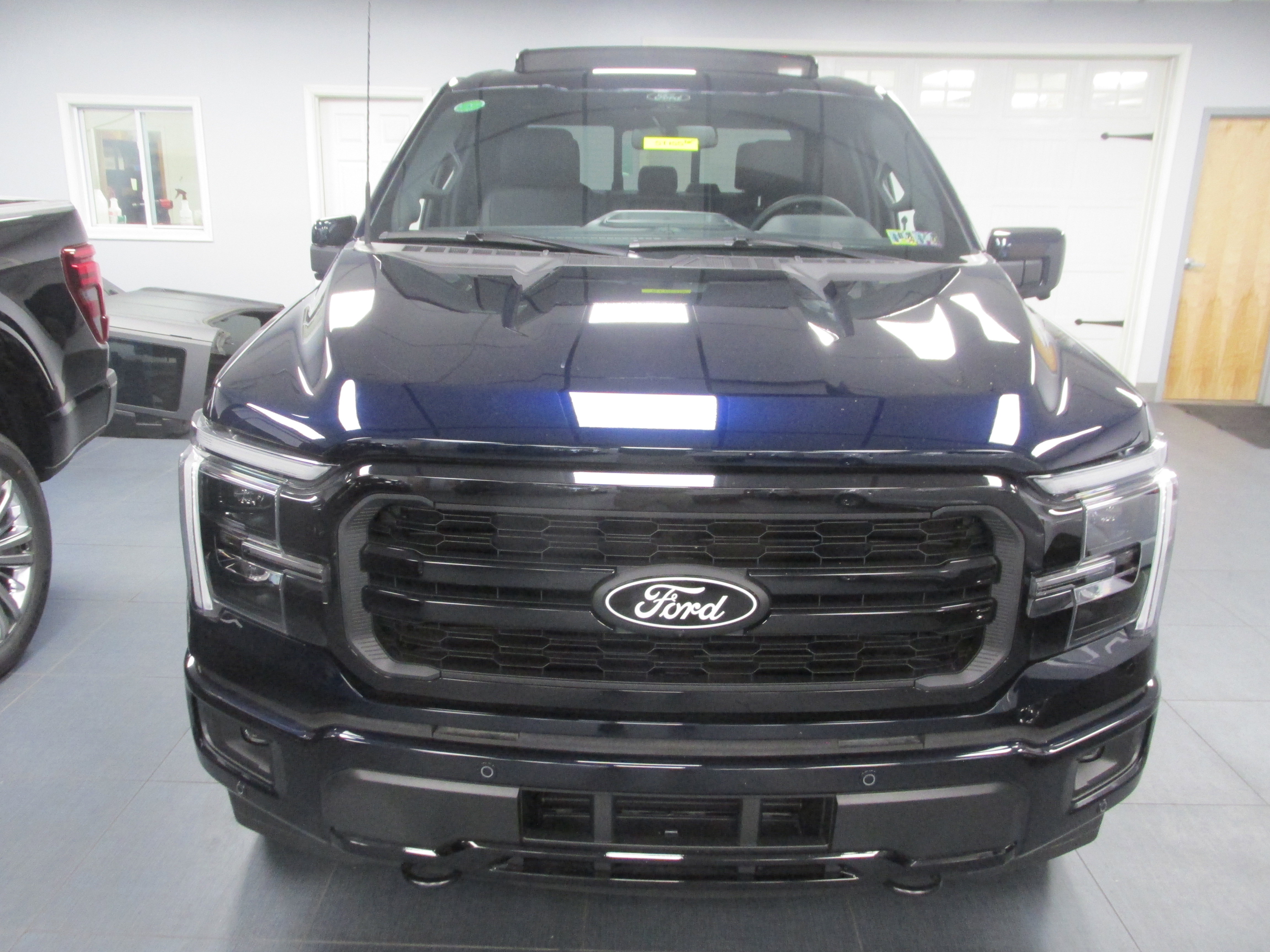 New 2025 Ford F150 Lariat w/ Equipment Group 501A Mid image 2