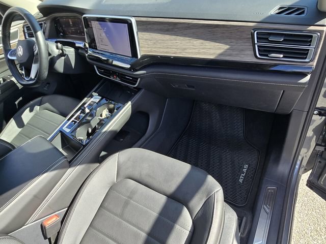 Certified 2025 Volkswagen Atlas SEL image 21