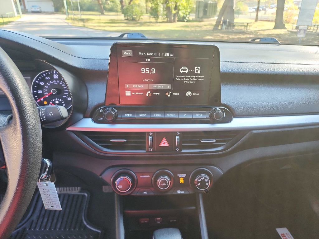 Used 2022 Kia Forte LXS image 21