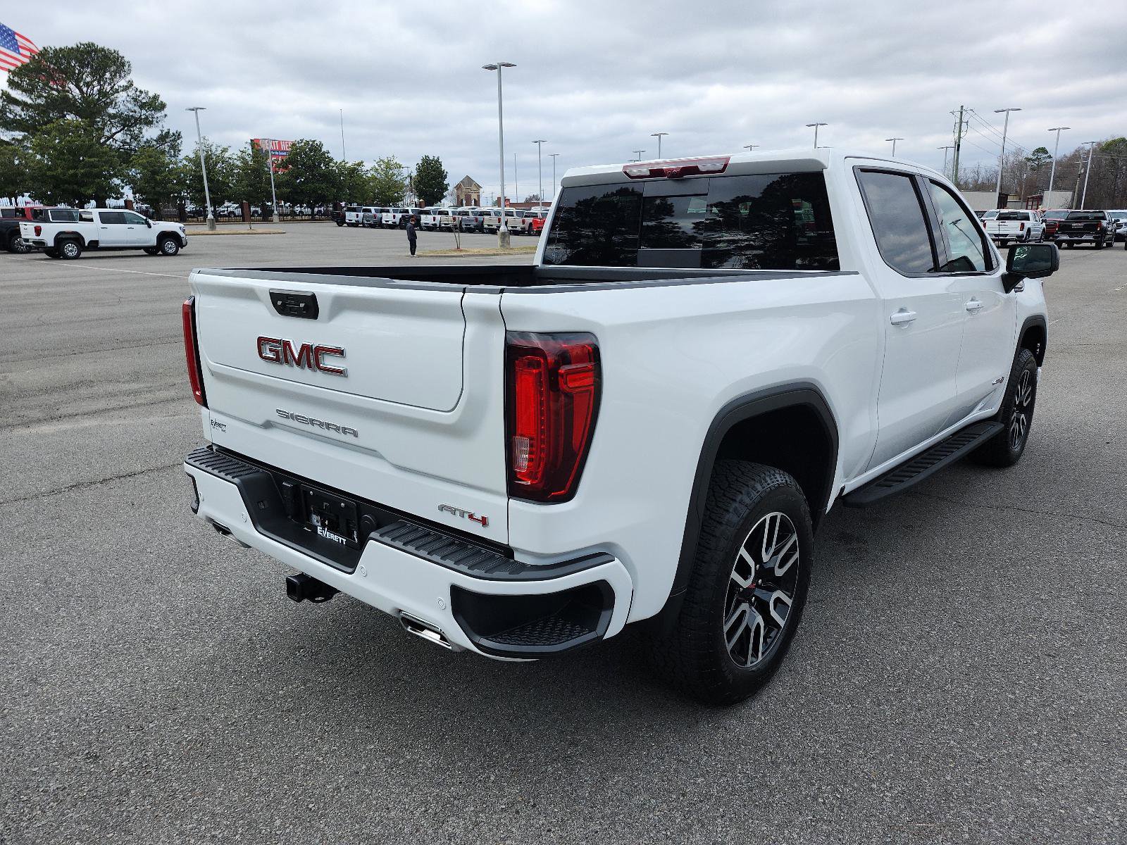Certified 2025 GMC Sierra 1500 AT4 w/ AT4 Premium Package image 3