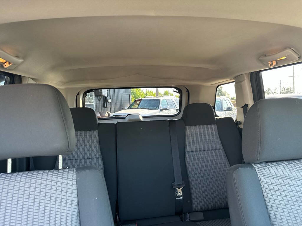 Used 2010 Jeep Grand Cherokee Laredo RWD image 25