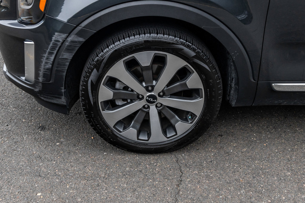 Used 2022 Kia Telluride EX w/ EX Premium Package AWD/4WD image 14