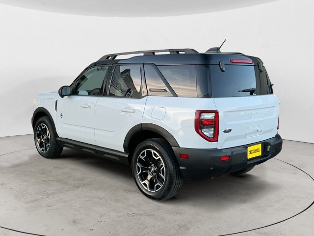 Used 2025 Ford Bronco Sport Outer Banks w/ Outer Banks Tech Package+ AWD/4WD image 7