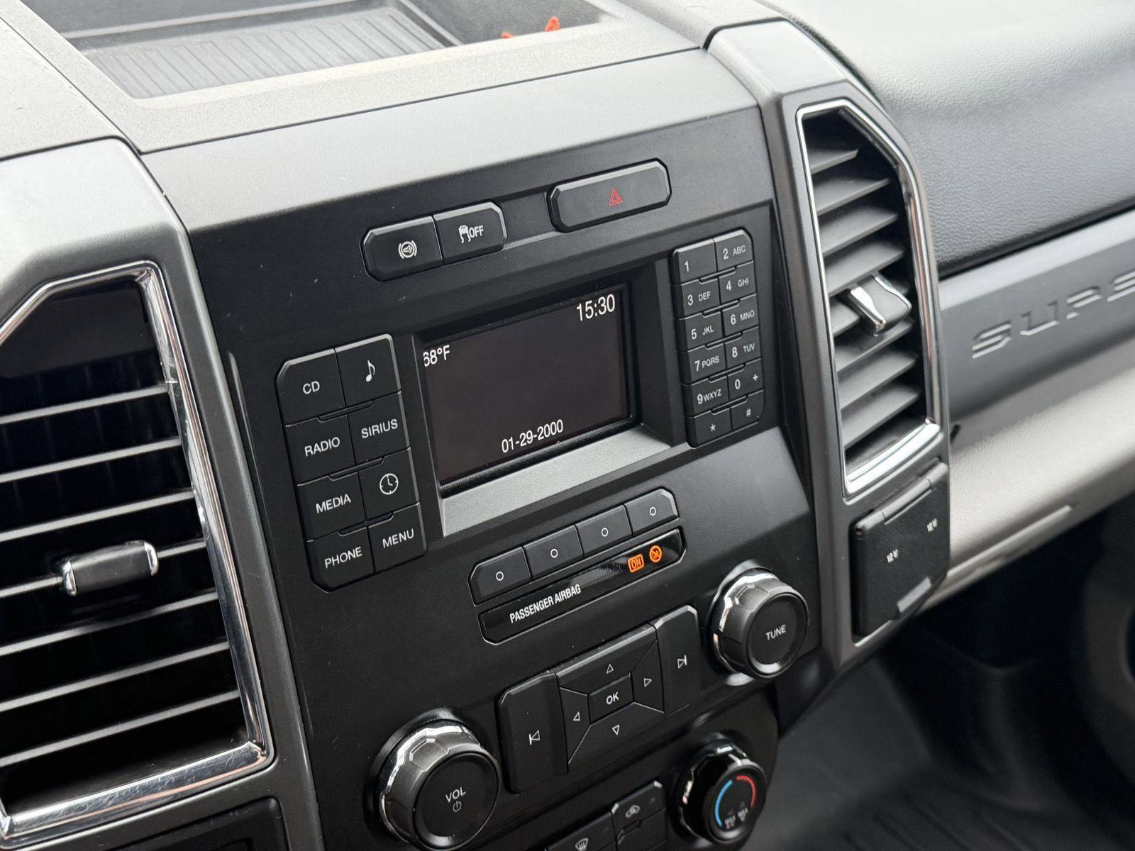 Used 2018 Ford F350 XLT image 21