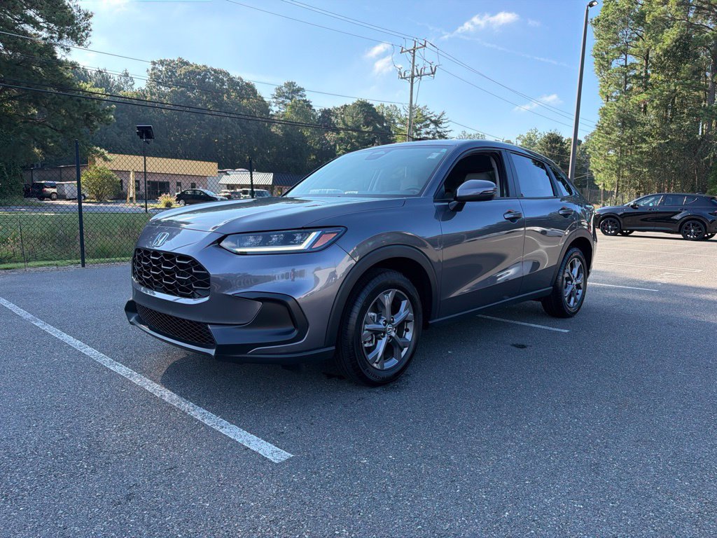 Used 2027 Honda HR-V LX image 2