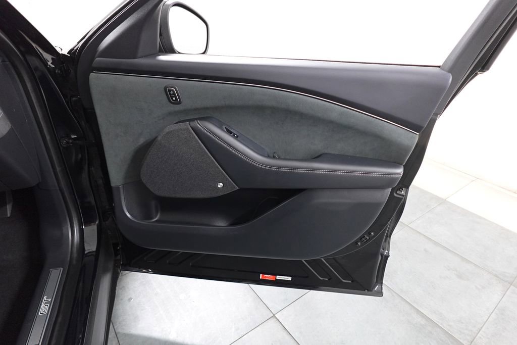 Used 2023 Ford Mustang Mach-E GT AWD/4WD image 33
