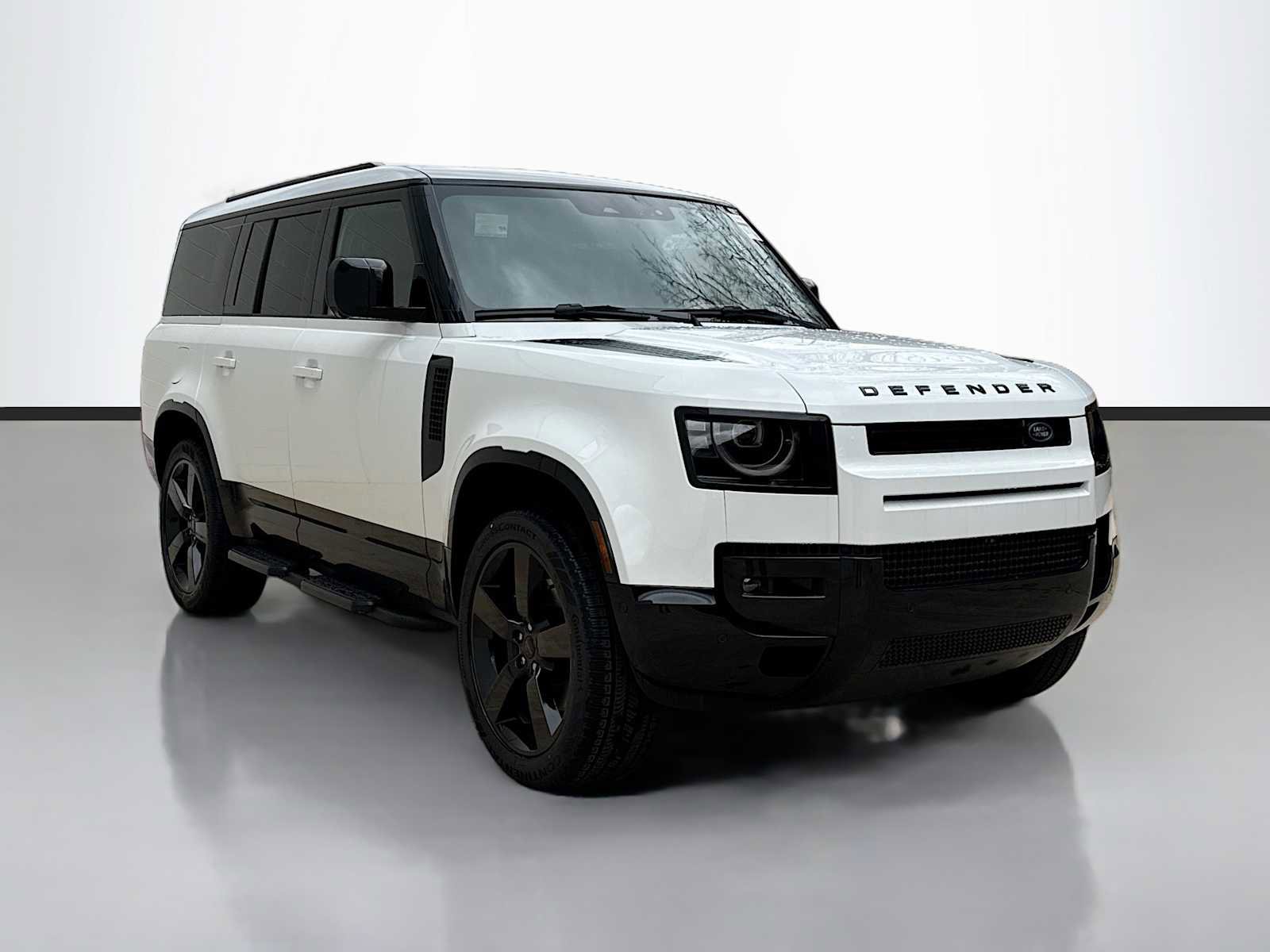New 2026 Land Rover Defender 130 X-Dynamic SE AWD/4WD image 32