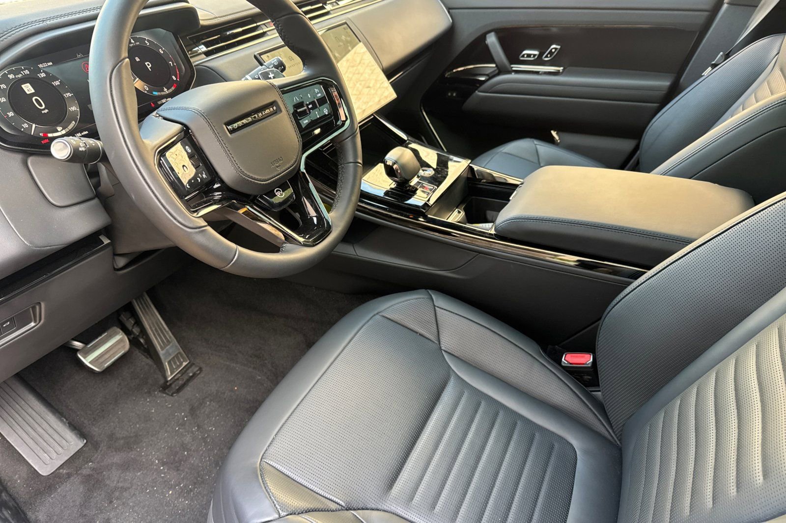 Used 2025 Land Rover Range Rover Sport SV Edition Two image 9