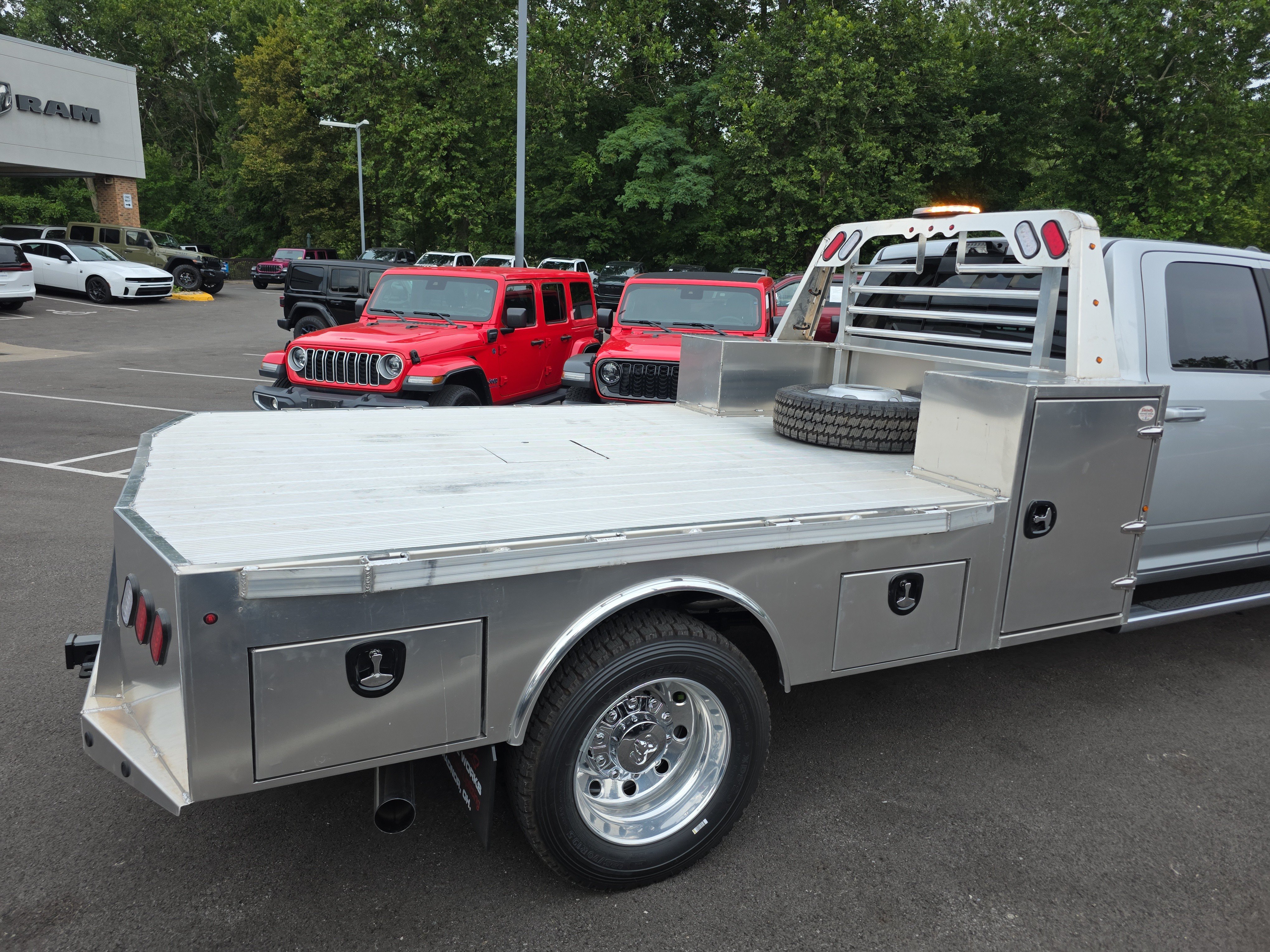 New 2026 RAM 5500 4x4 Crew Cab w/ Laramie Trim Package image 7