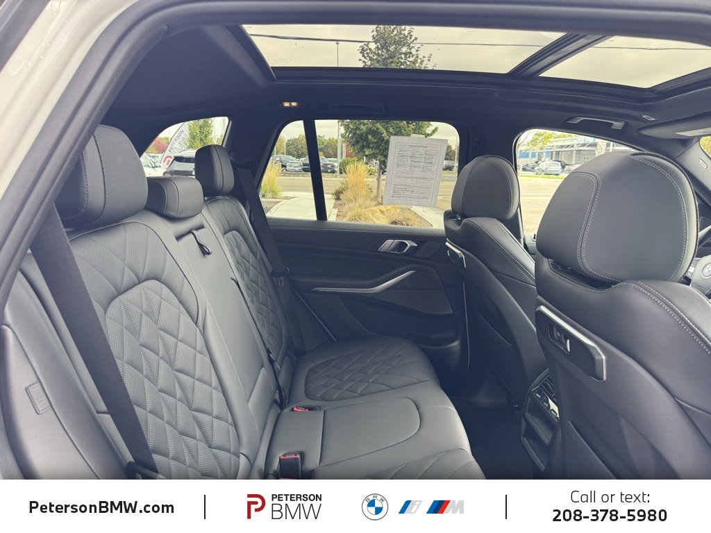 Used 2024 BMW X5 xDrive40i w/ Premium Package image 21