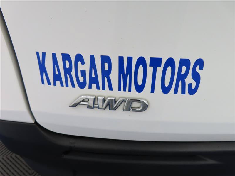 Used 2023 Toyota Sienna LE AWD/4WD image 13