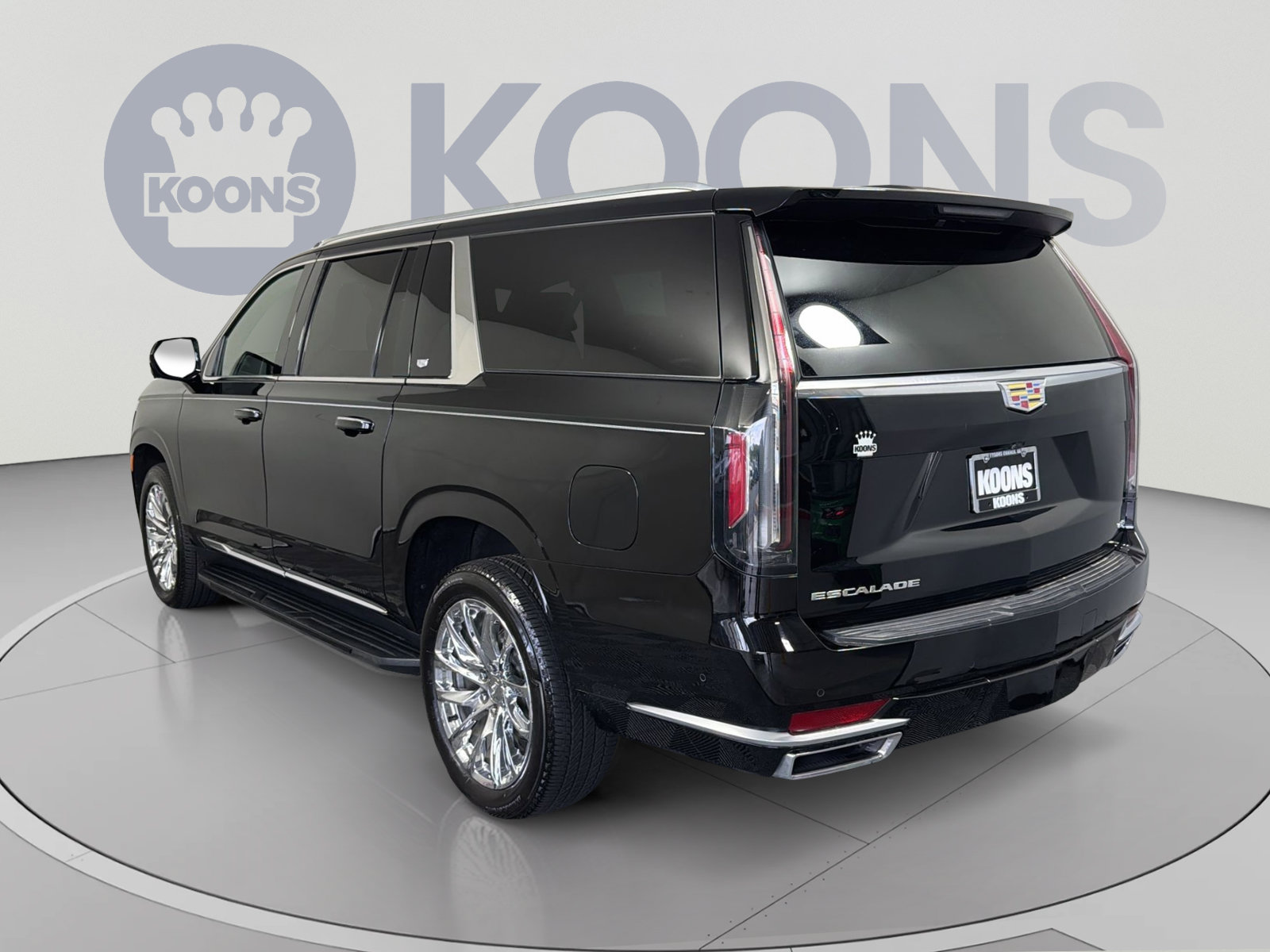 Used 2021 Cadillac Escalade ESV Premium Luxury AWD/4WD image 4