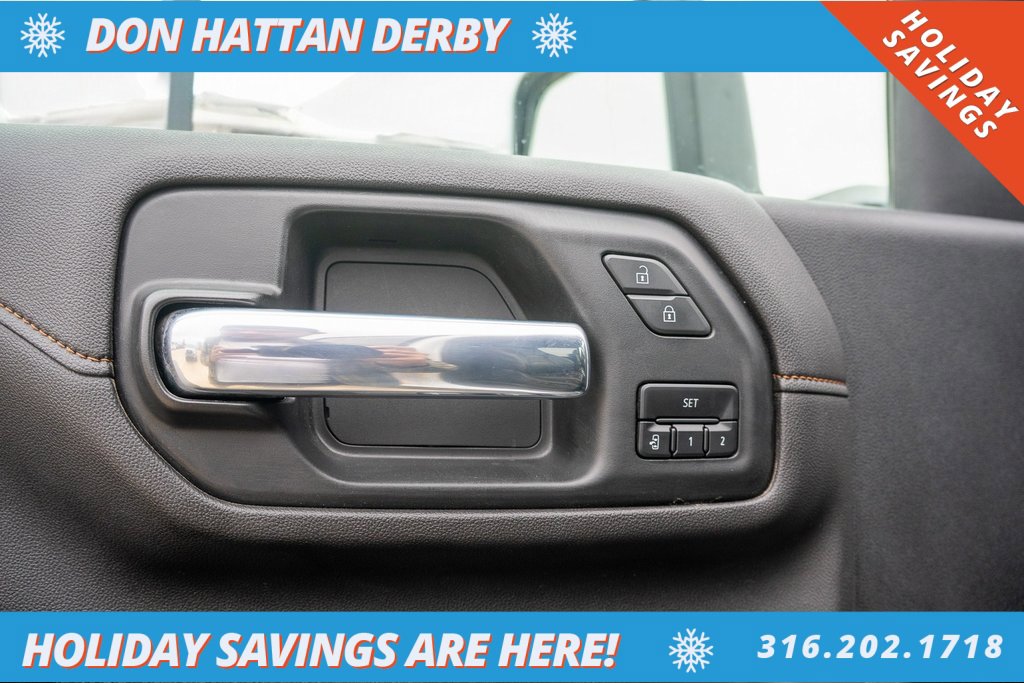 Used 2022 GMC Sierra 2500 AT4 image 16