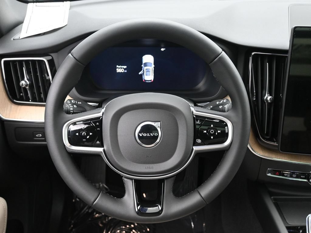 New 2026 Volvo XC60 B5 Plus w/ Climate Package AWD/4WD image 18