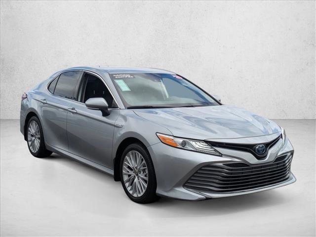 Used 2020 Toyota Camry XLE image 3