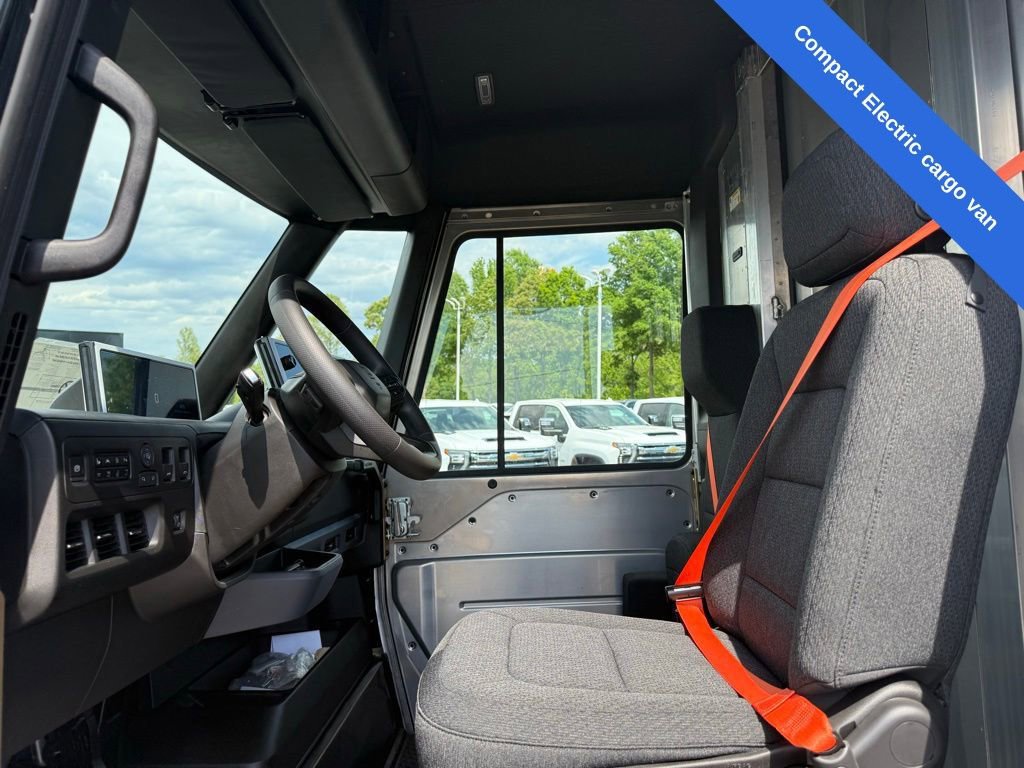 Used 2024 Chevrolet Brightdrop 400 w/ Commercial Equipment Package AWD/4WD image 9
