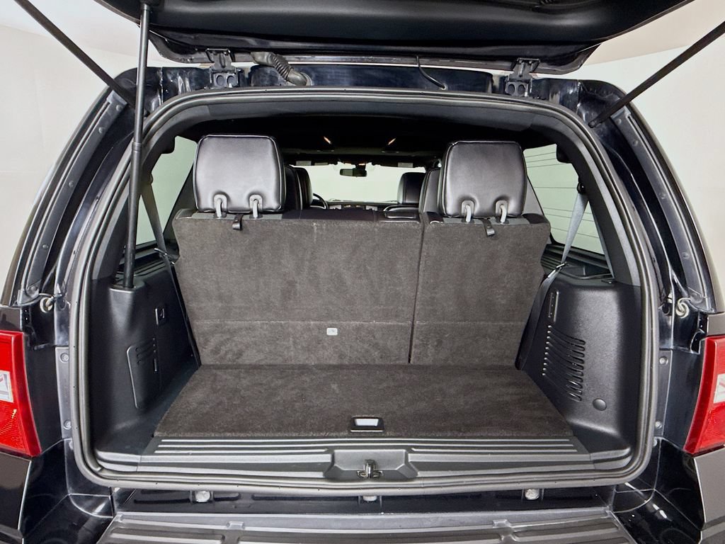 Used 2016 Ford Expedition Limited w/ Equipment Group 301A AWD/4WD image 29