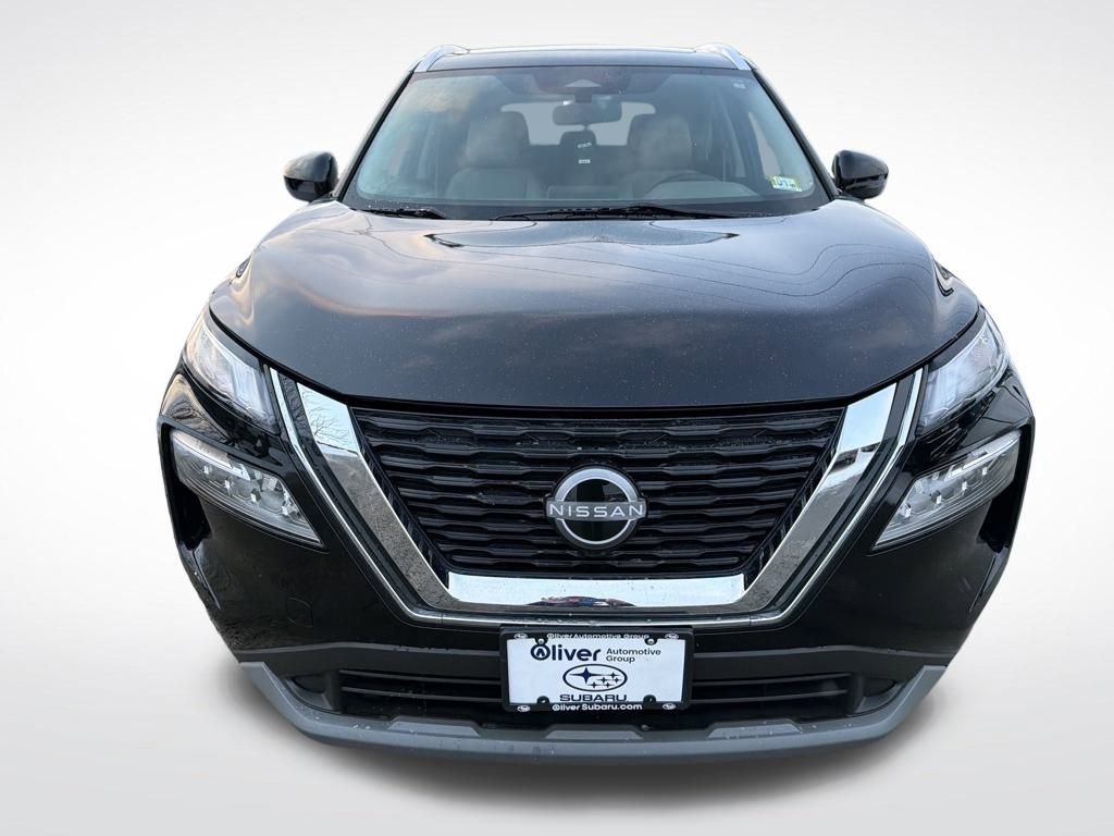 Used 2023 Nissan Rogue SV w/ SV Premium B Package image 4