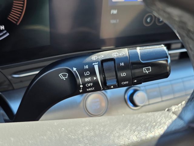 Used 2024 Hyundai Kona SEL image 35