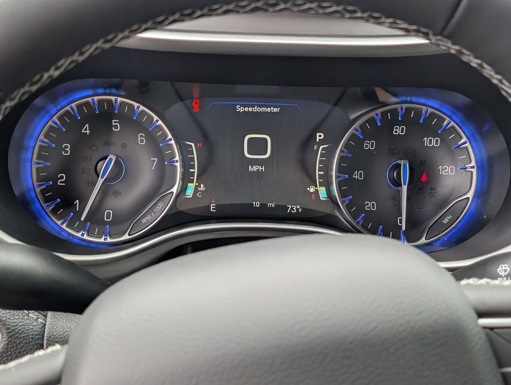 New 2027 Chrysler Pacifica Select FWD image 17
